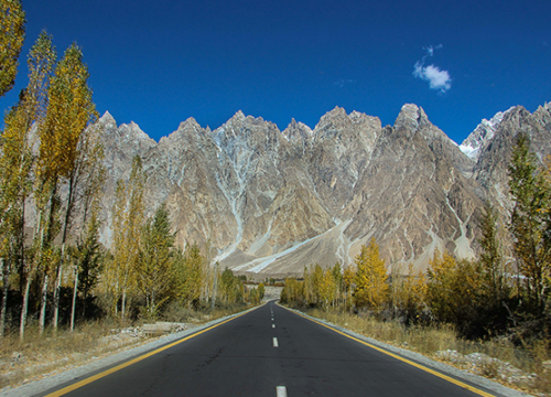 Hunza Deluxe Tour Package